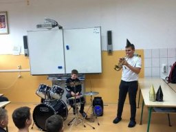 vanocni koncert - zaci zakum 20